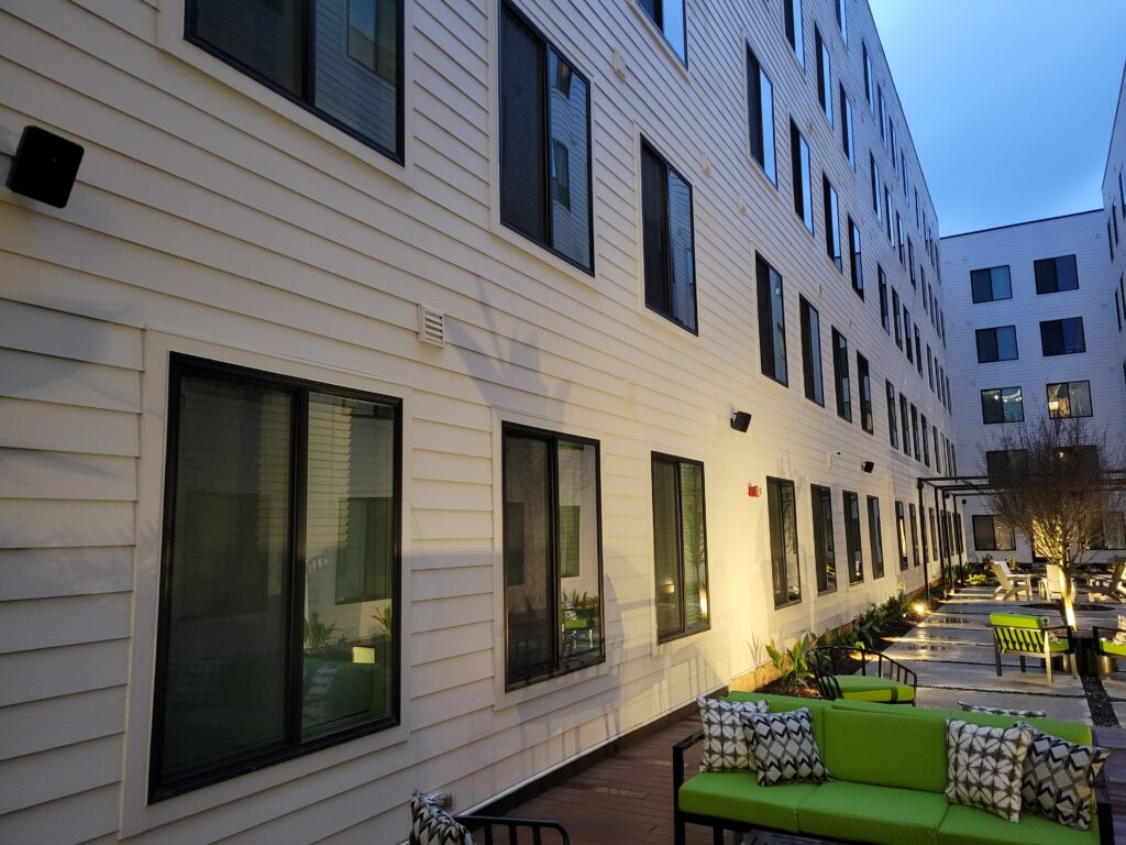 courtyard_speakers outdoor-audio